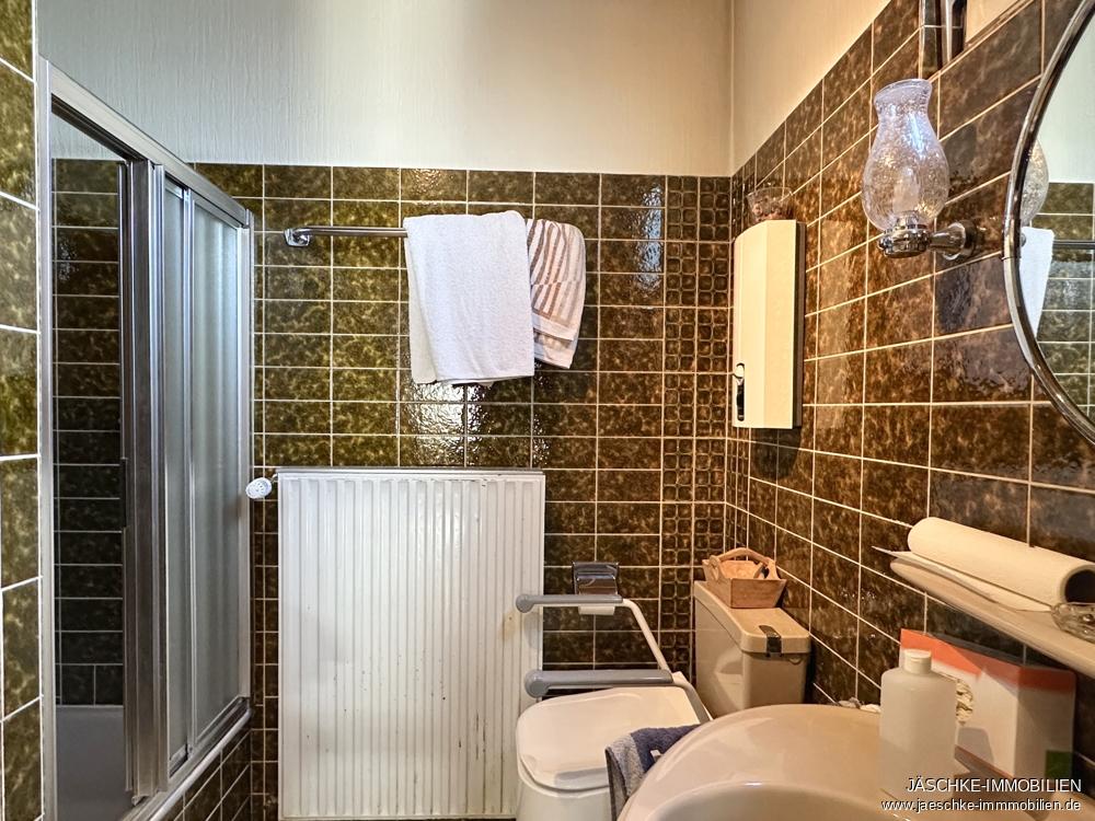 Badezimmer (OG)