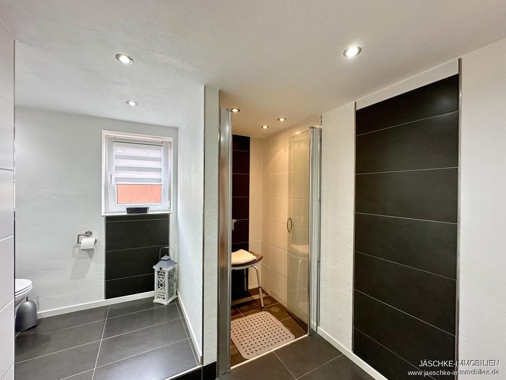 Badezimmer EG