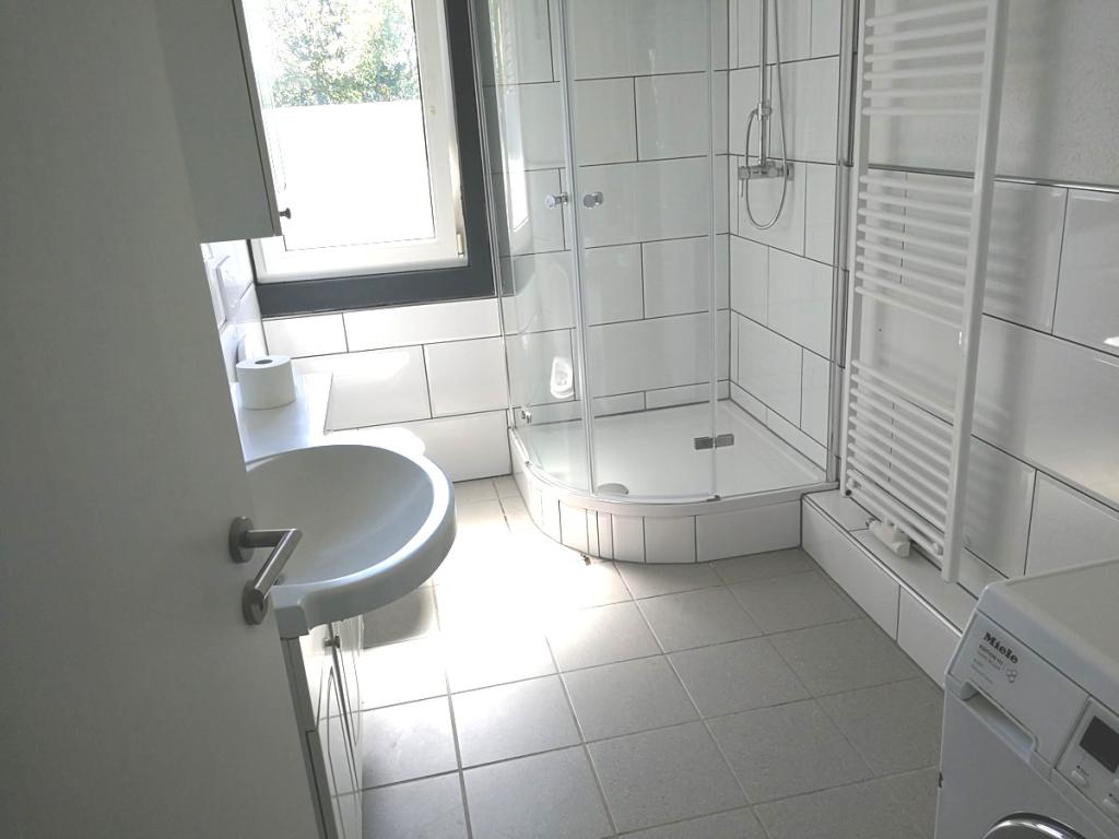 Bad m. Eckdusche