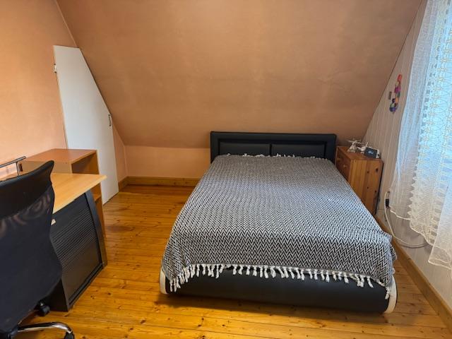 1. OG - Schlafzimmer Nr. 1