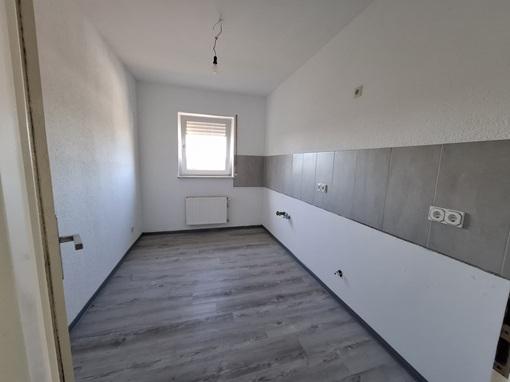 Asbach-Heide: Renovierte Wohnung mit Garage - Foto 2