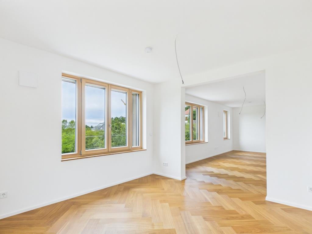 Architektonisch reizvolle Terrassenwohnung unterhalb der Altenburg mit Weitblick - Photo 2