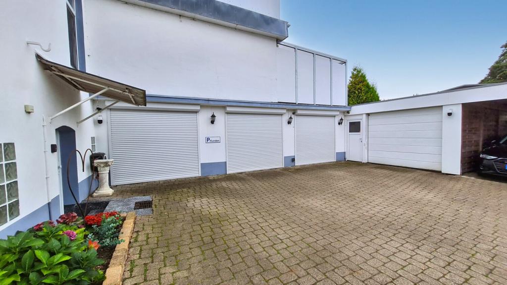 Garagen & Carport