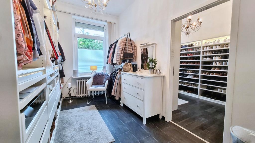Ankleidezimmer I