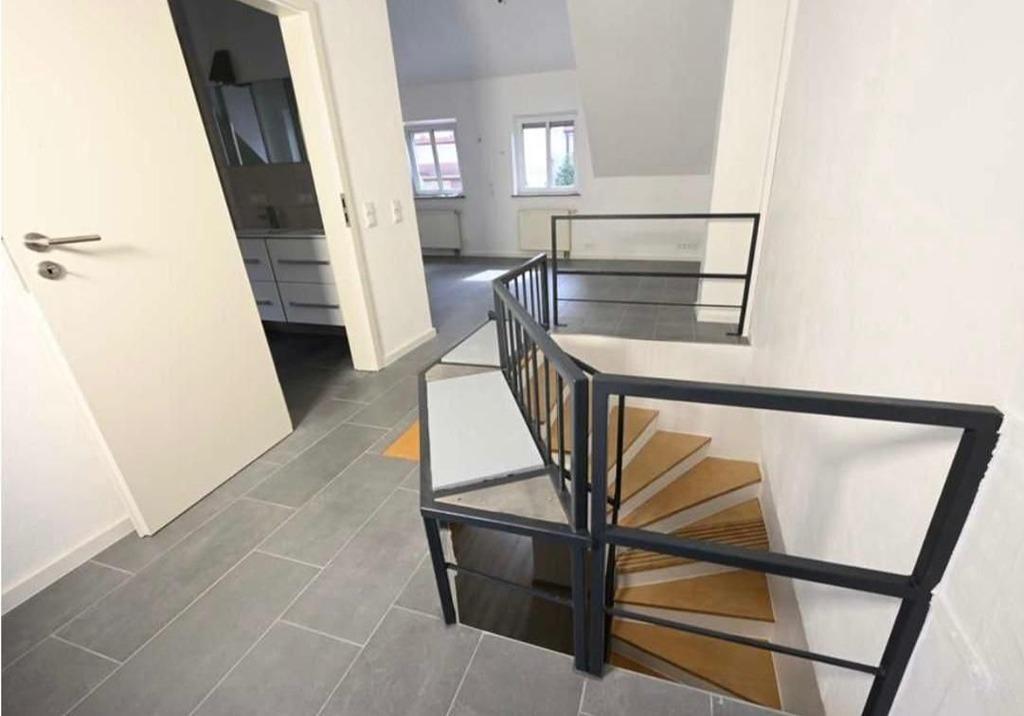 Treppe zum Obergeschoss.jpeg