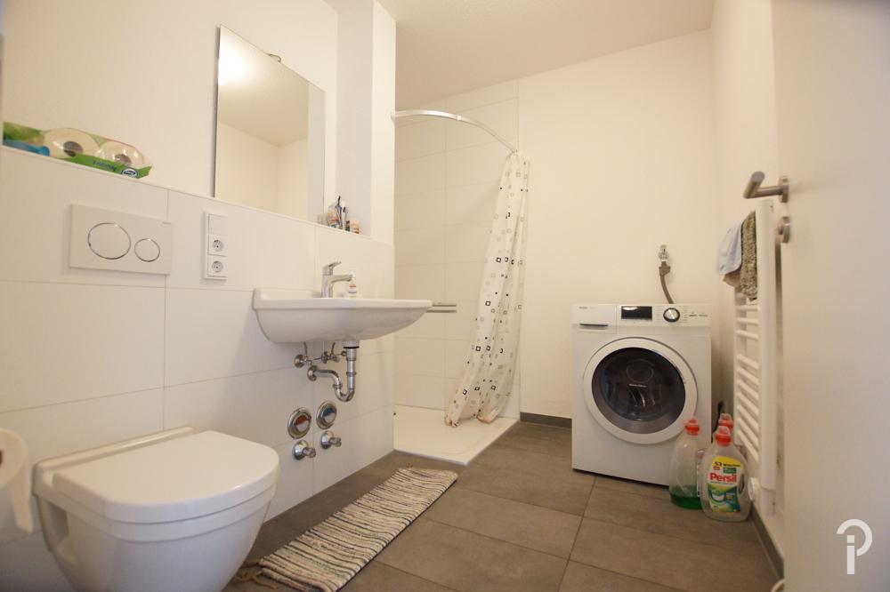 Teilmöblierte 2 Zimmer-Wohnung mit großer Sonnenterrasse, EBK und Tiefgarage in Meerbusch-Büderich - Photo 5