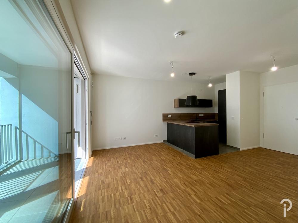 Traumhafte 2 Zimmer-Wohnung mit Einbauküche in unmittelbarer Rheinnähe inkl. TG-Platz - Photo 3