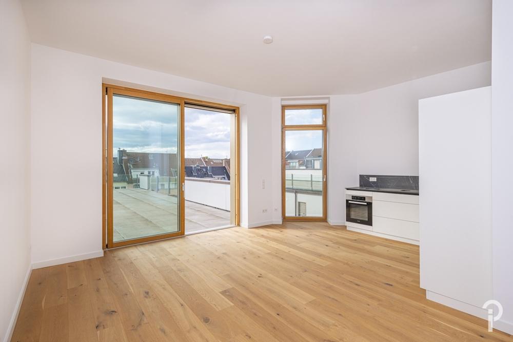 Repräsentative, hochwertige 3 Zimmer-Wohnung mit großer Dachterrasse im Herzen Düsseldorfs. - Photo 1