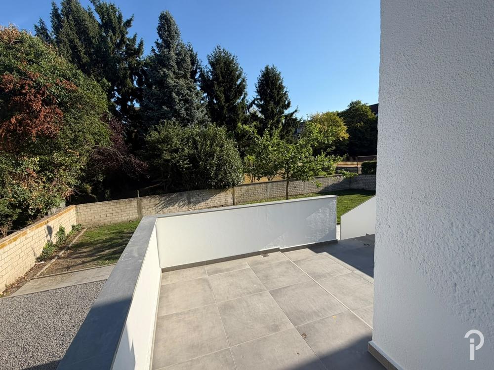 Einfamilienhaus mit 5 Zimmern und 2 Bädern, großem Garten ideal für Familien. Komplett saniert! - Photo 3