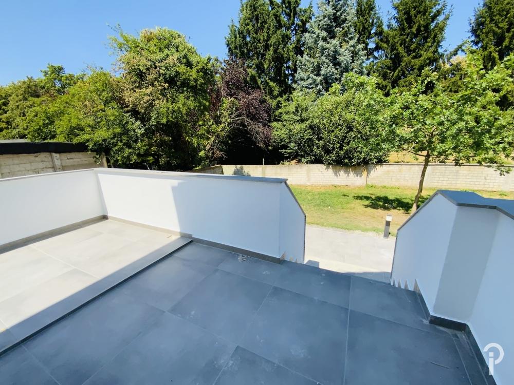 Einfamilienhaus mit 5 Zimmern und 2 Bädern, großem Garten ideal für Familien. Komplett saniert! - Foto 5