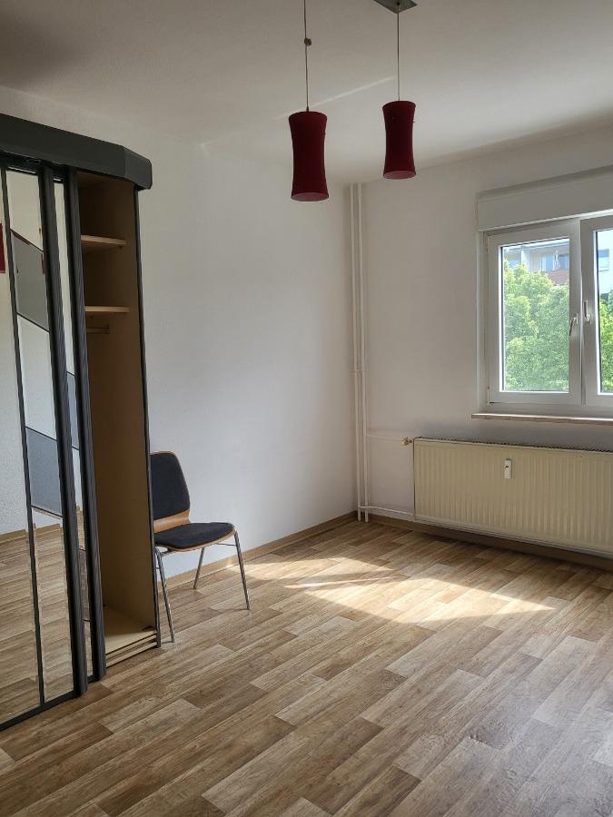 Gemütliche Wohnung mit großem Wohnbereich, Balkon und gepflegter Ausstattung - Foto 2