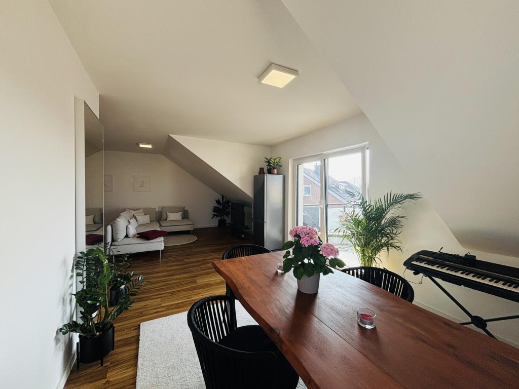 Hochwertige Dachgeschosswohnung | ca. 80 m² | Stellplatz | KfW 55 | 2 Zimmer | Miete - Foto 3