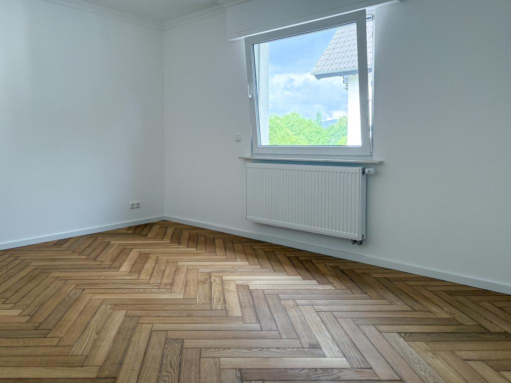 ++ Luxuriös sanierte 4-Zimmer-Wohnung in Traumlage Kalbach-Riedberg ++ - Photo 4