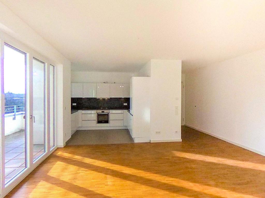 Schicke, große 3-Zimmer-Wohnung mit Einbauküche in Sachsenhausen-Nord! - Photo 4