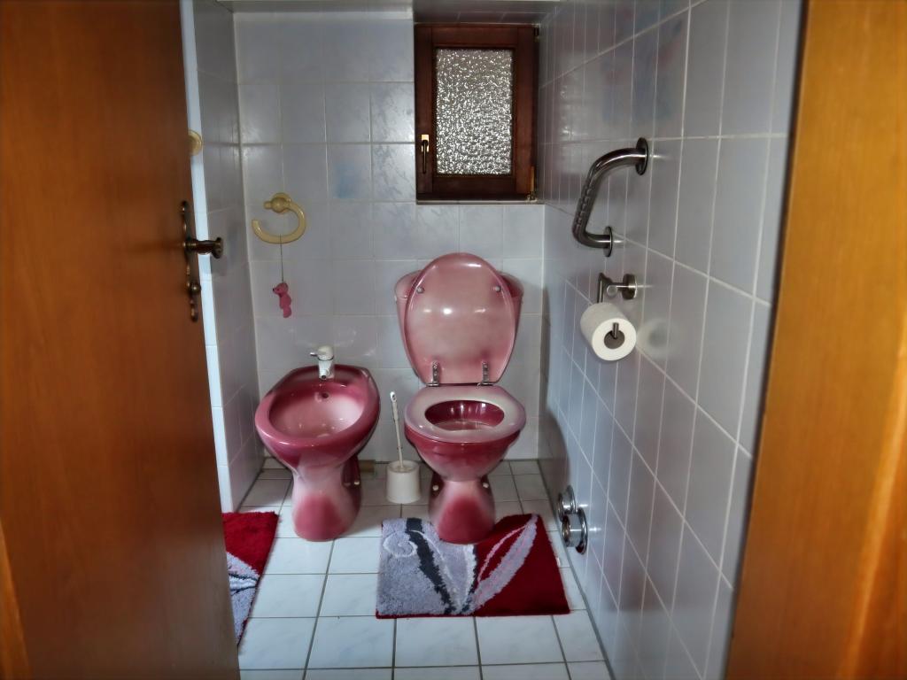22799420_1.JPG