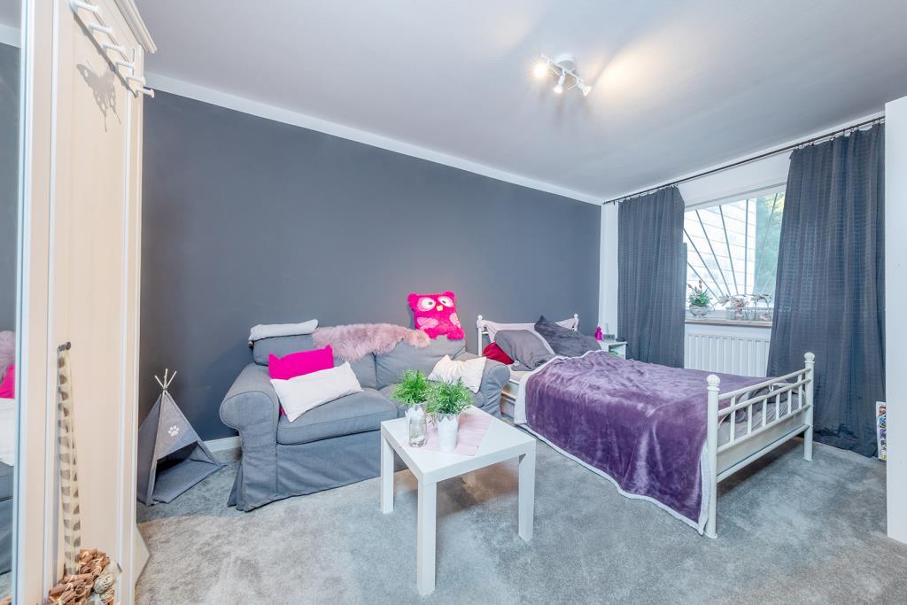 Kinder- oder Arbeitszimmer