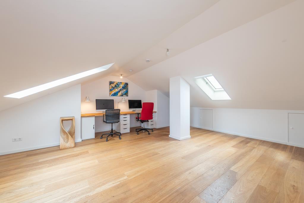 Homeoffice im Spitzboden