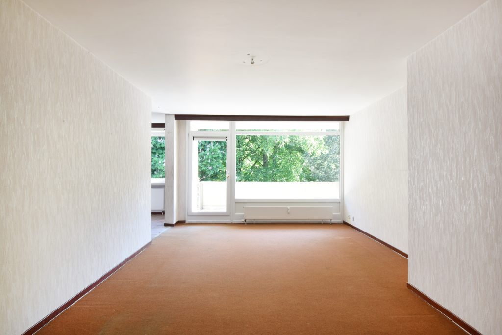 Geräumiges Wohnzimmer