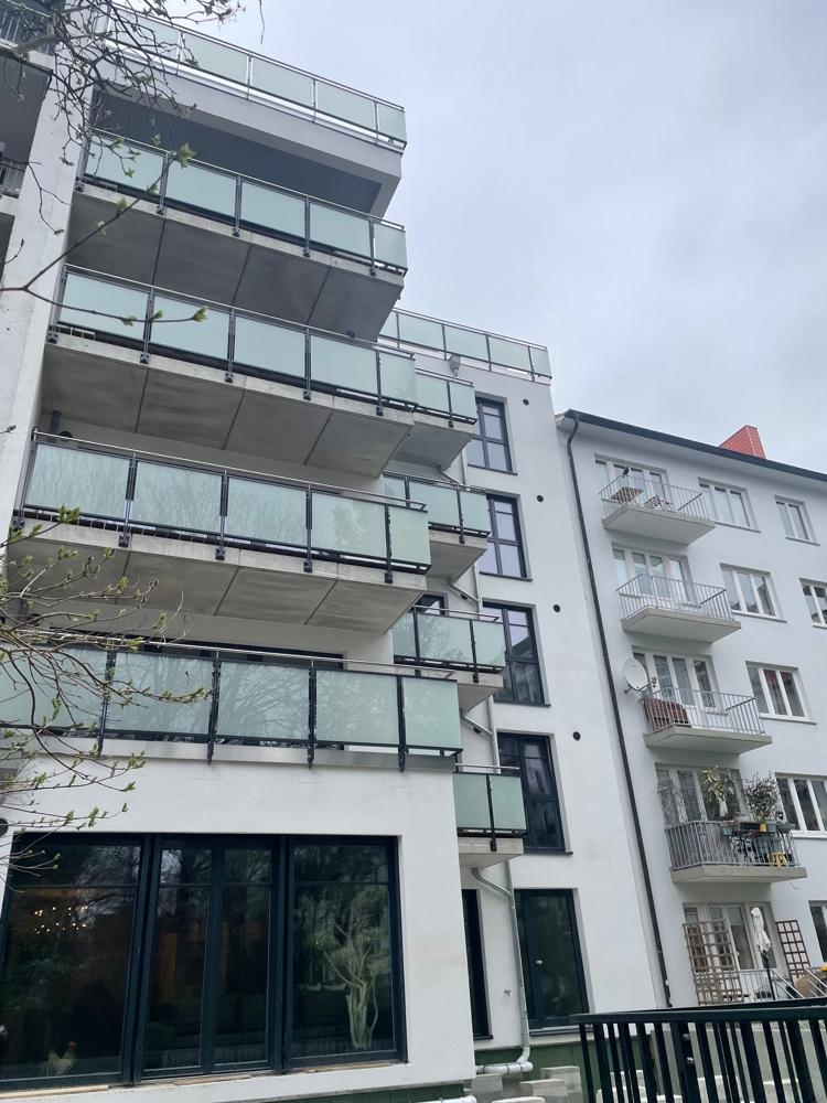 Hinten 2