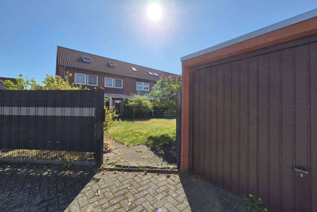 Eingang von der Garage