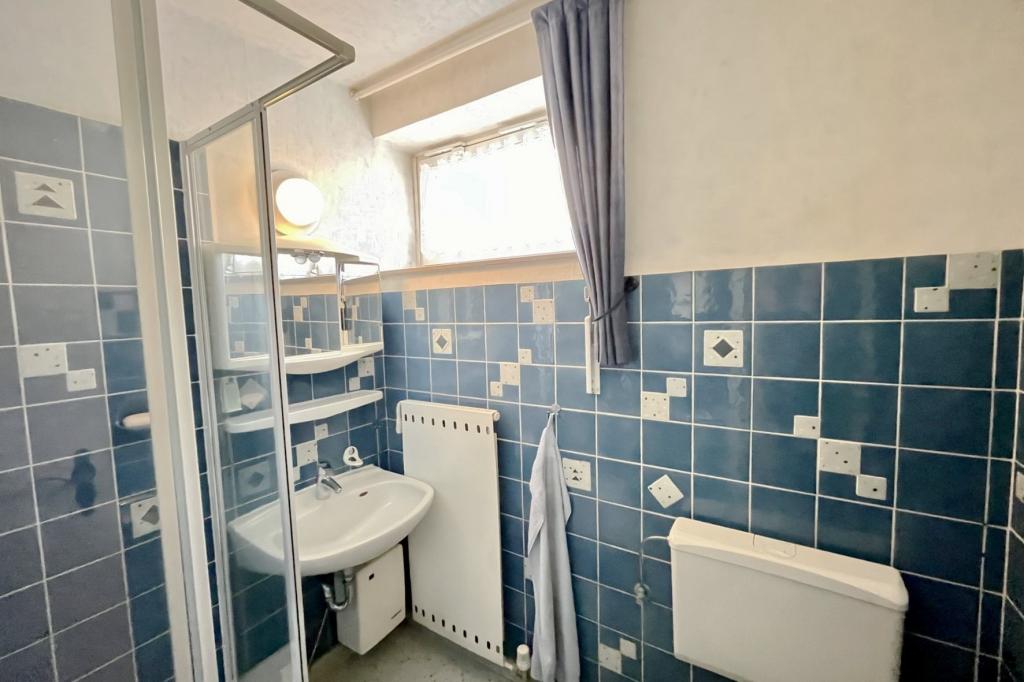 Badezimmer EG