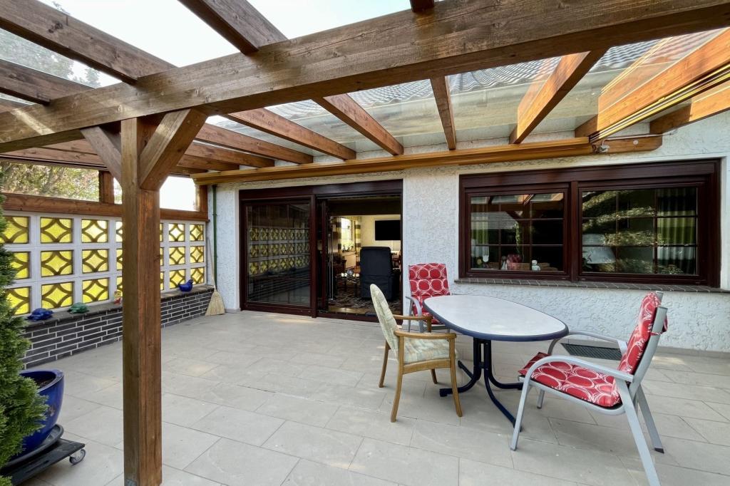 überdachte Terrasse