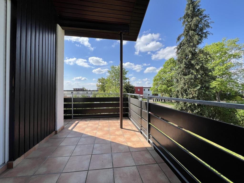 großer Balkon