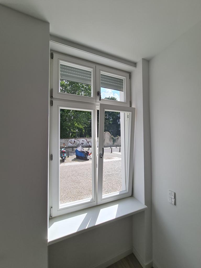 Fenster2 Zimmer1.jpg