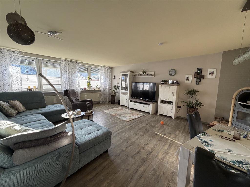 Immobilie in Grebenstein - Zwei Doppelhaushälften aus unterschiedlichen Baujahren in ruhiger Lage von Udenhausen! - Bild 4