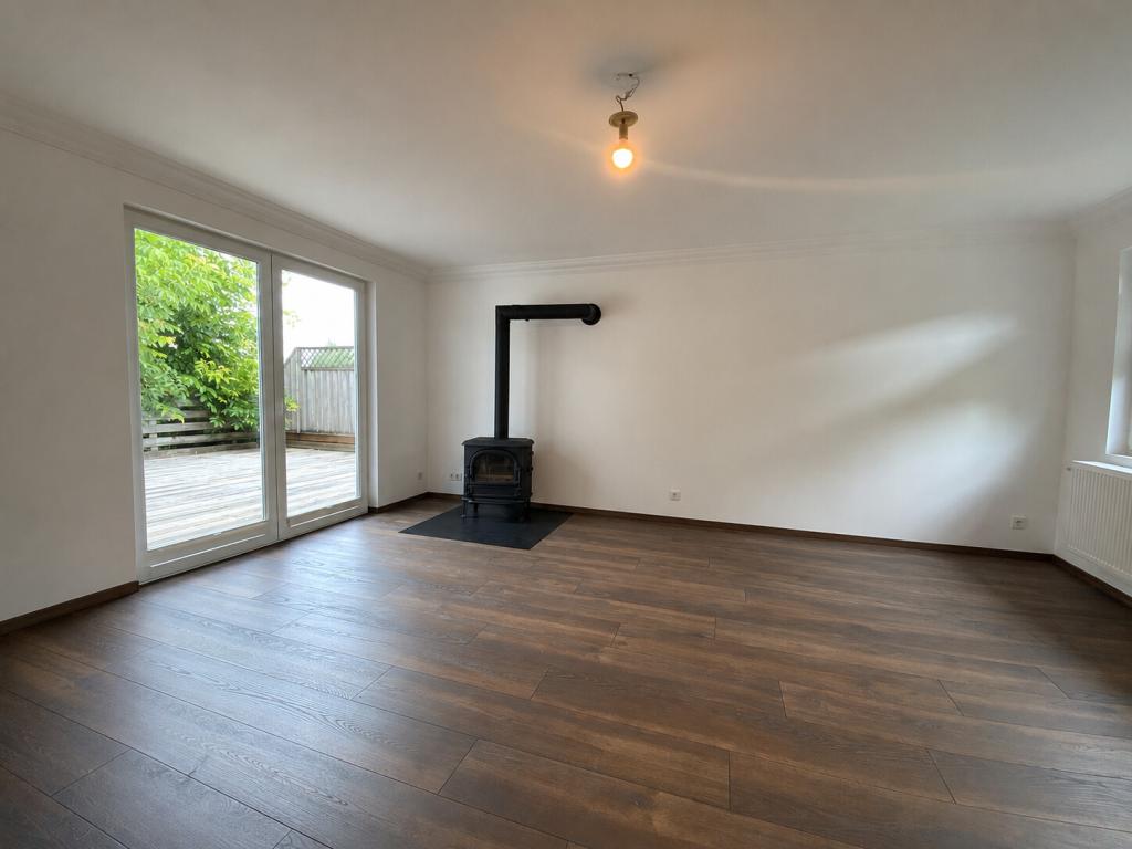 Wie im eigenen Haus - Erdgeschosswohnung mit Gartenidylle in bester Lage - Photo 1