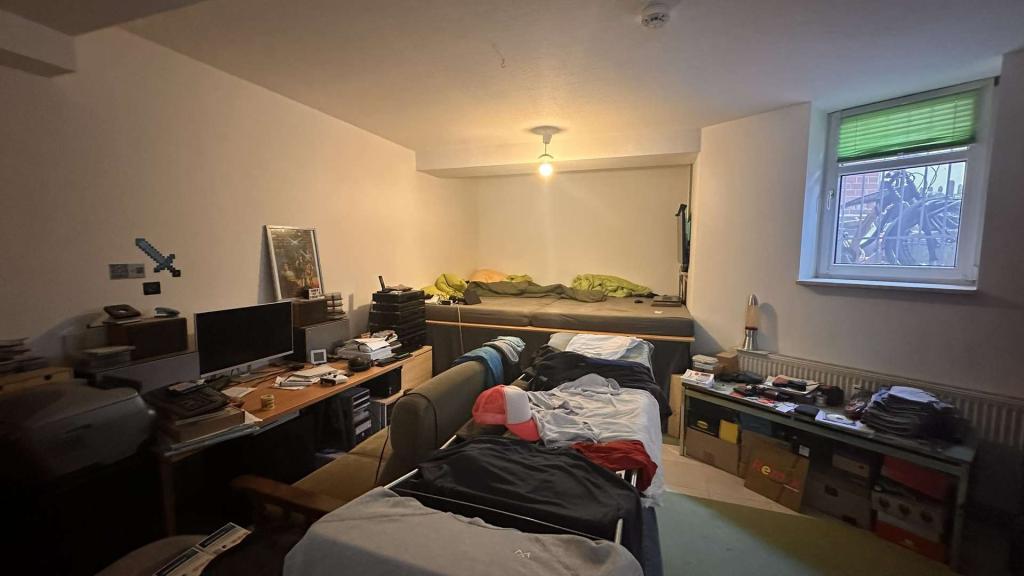 Wohn- / Schlafzimmer