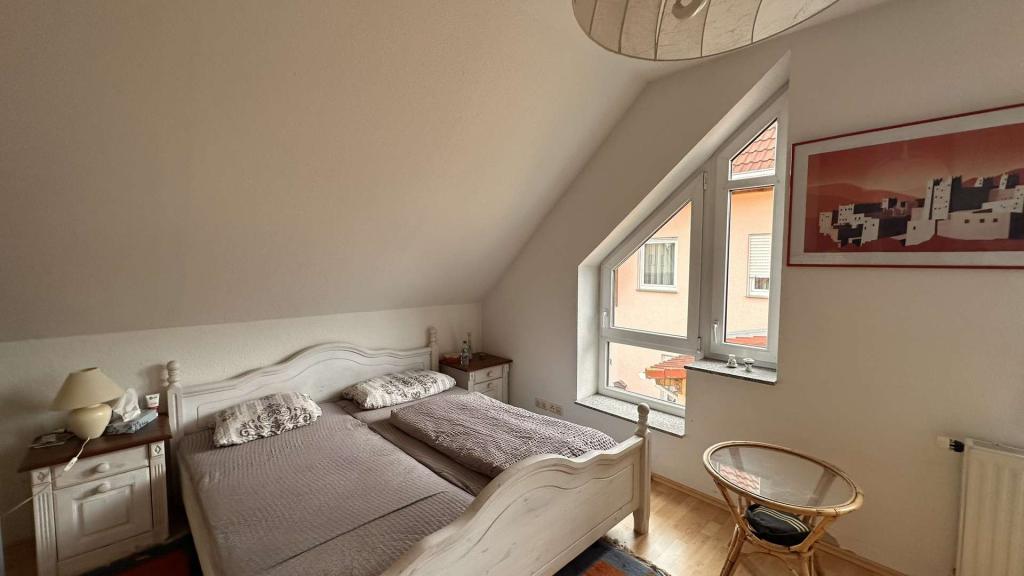 Schlafzimmer DG
