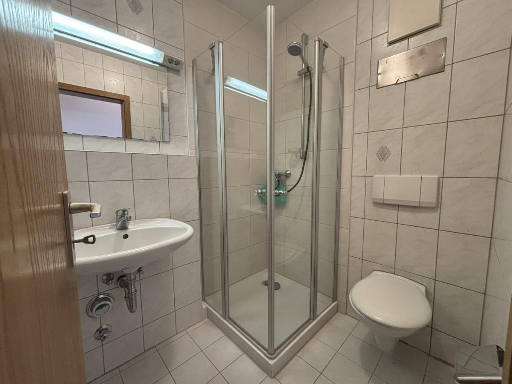 Attraktives Wohnen für Singles! Smartes 1-Zimmer-Apartment in Schirmitz - Photo 3