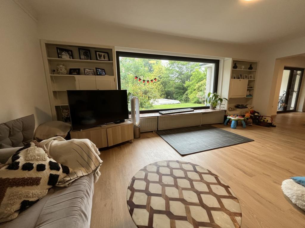 Einfamilienhaus mit Doppelgarage zu vermieten - Single-family house with double garage for rent! - Photo 1