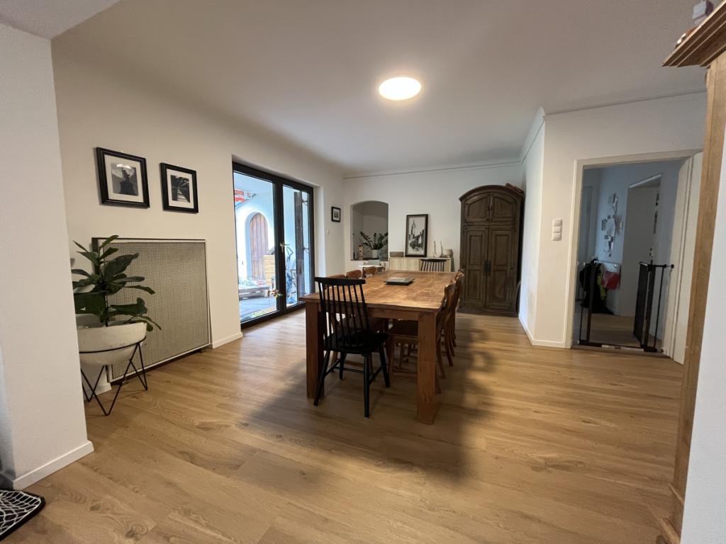 Einfamilienhaus mit Doppelgarage zu vermieten - Single-family house with double garage for rent! - Photo 2