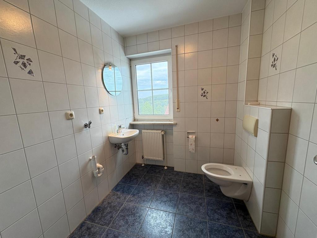 Traumhafter Blick! 3-Zimmer-Wohnung auf zwei Ebenen - Photo 4