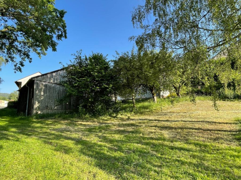 Scheune und Wohnhaus