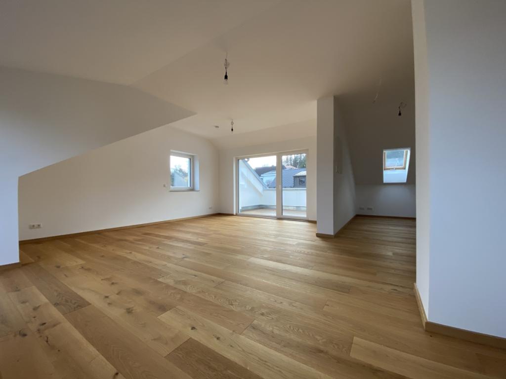 Studiowohnraum mit Zugang zur Loggia - Südseite