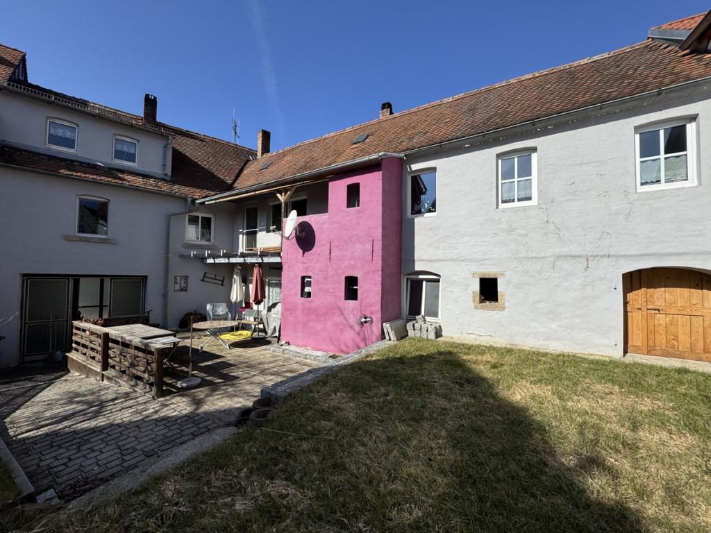 3 Ansicht Innenhof mit Terrasse