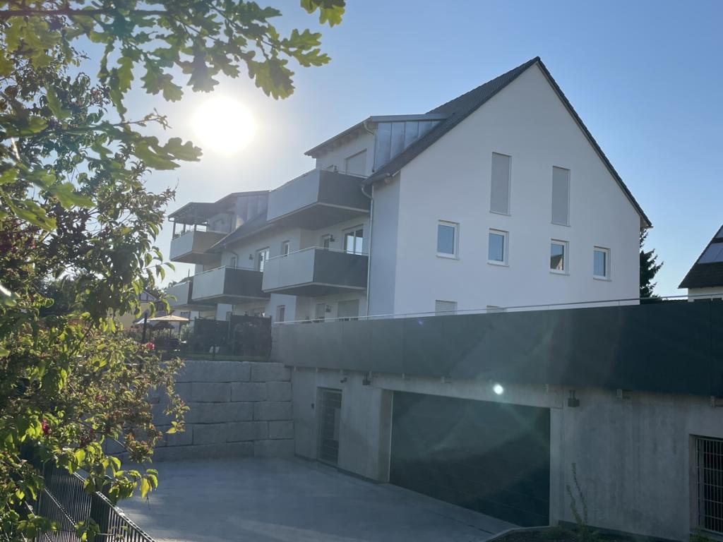 Ansicht zum Haus im 1 OG ganz rechts ist die Verkaufswohnung