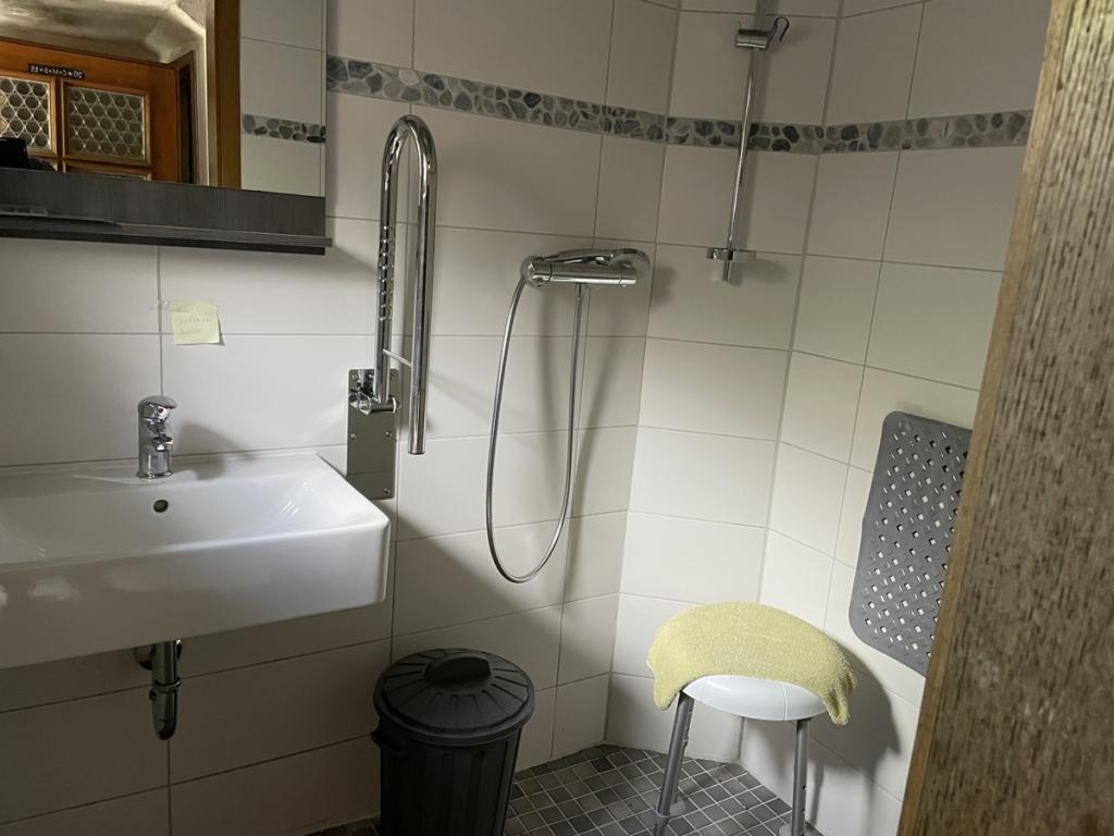 Bad mit Dusche