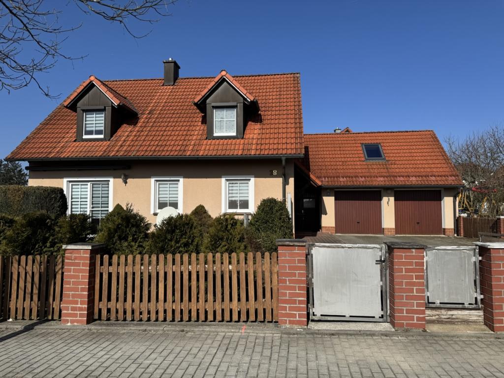 Außenansicht Straßenseite