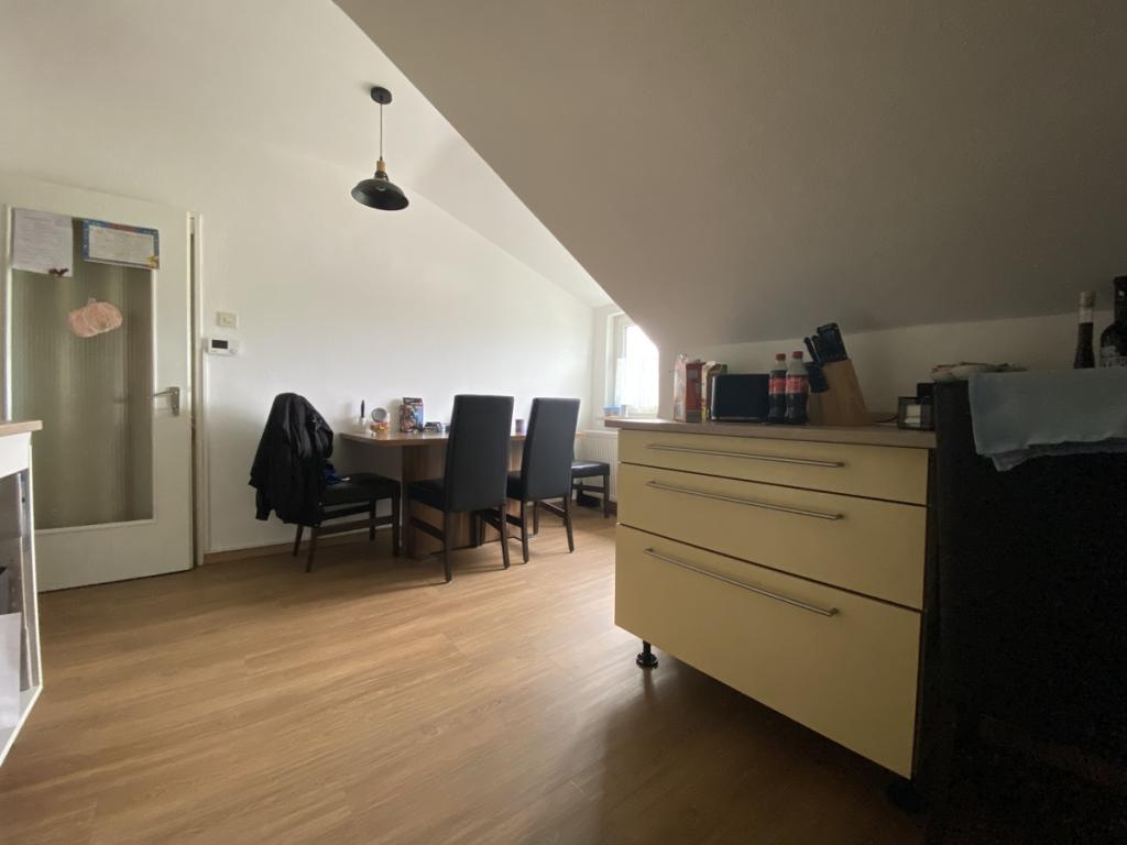 Küche mit Essbereich
