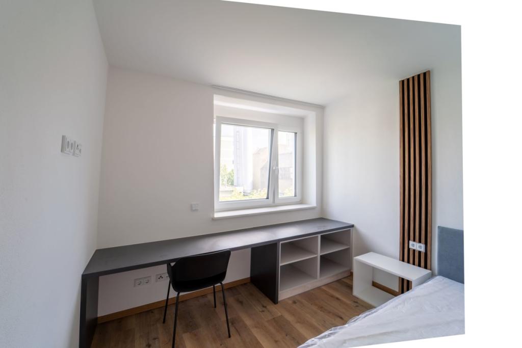 Modern-Möblierte 2-Zimmer Wohnung im Apartmenthaus am Klinikum! - Foto 2