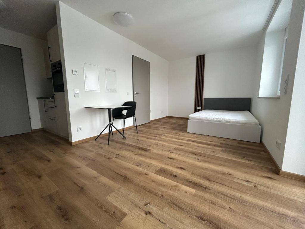 Zweitbezug - Möbiliertes 1 Zimmer Apartment - Photo 2