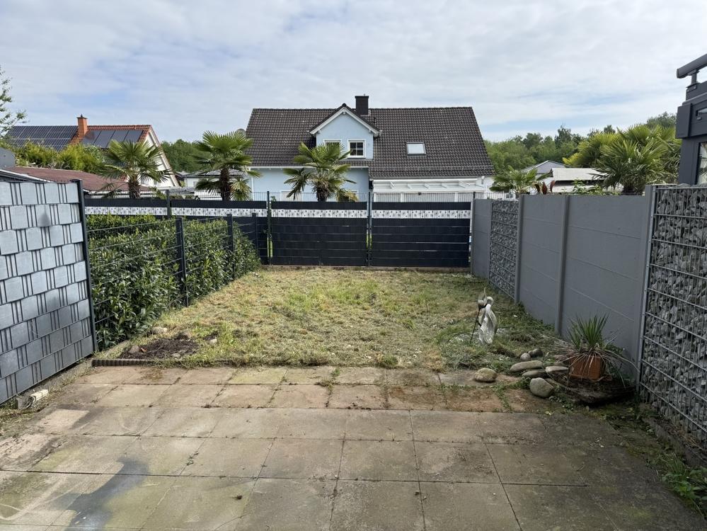 Garten mit Freisitz