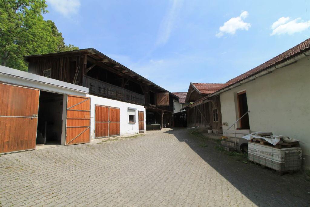 gepflasteter Innenhof