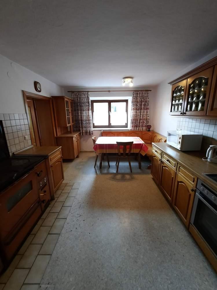 Essküche mit Küchenholzofen