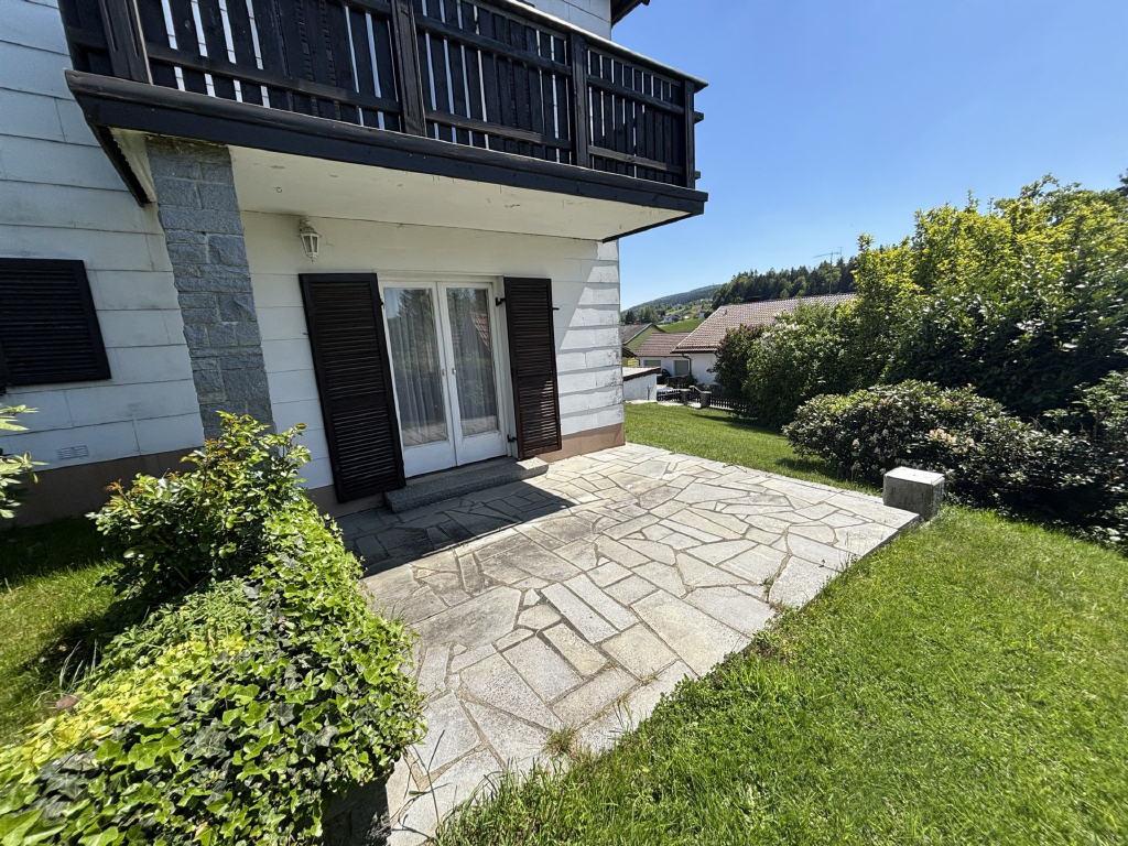 sonnige Terrasse