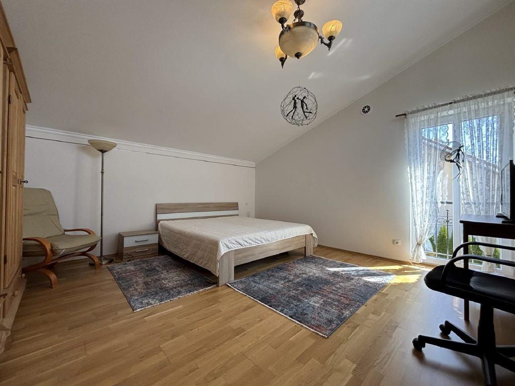 Schlafzimmer DG